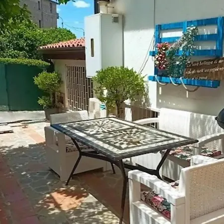 Appartement Alzeco Bed-and-breakfast