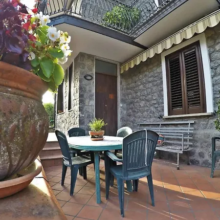 Alzeco Bed-and-breakfast Apartment